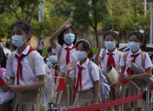 安全意识让学生把握游水技能具备